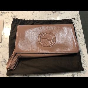 Gucci Soho Patent Leather Clutch, Nude